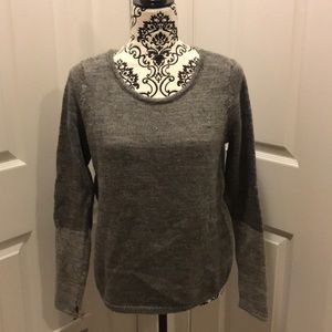 CUTE Gray Sweater, Size Medium